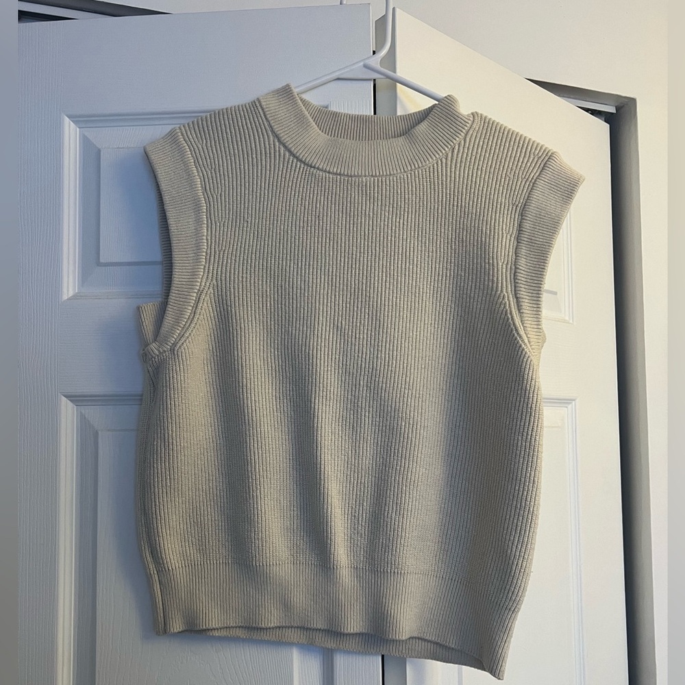 Sweater Vest
